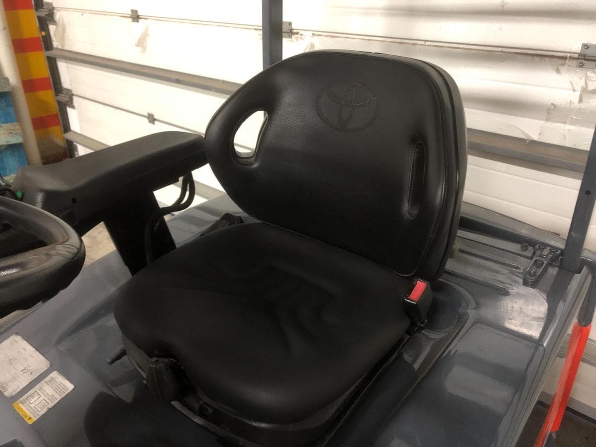 Empilhador Elétrico Toyota 1600 KG — imagen 14