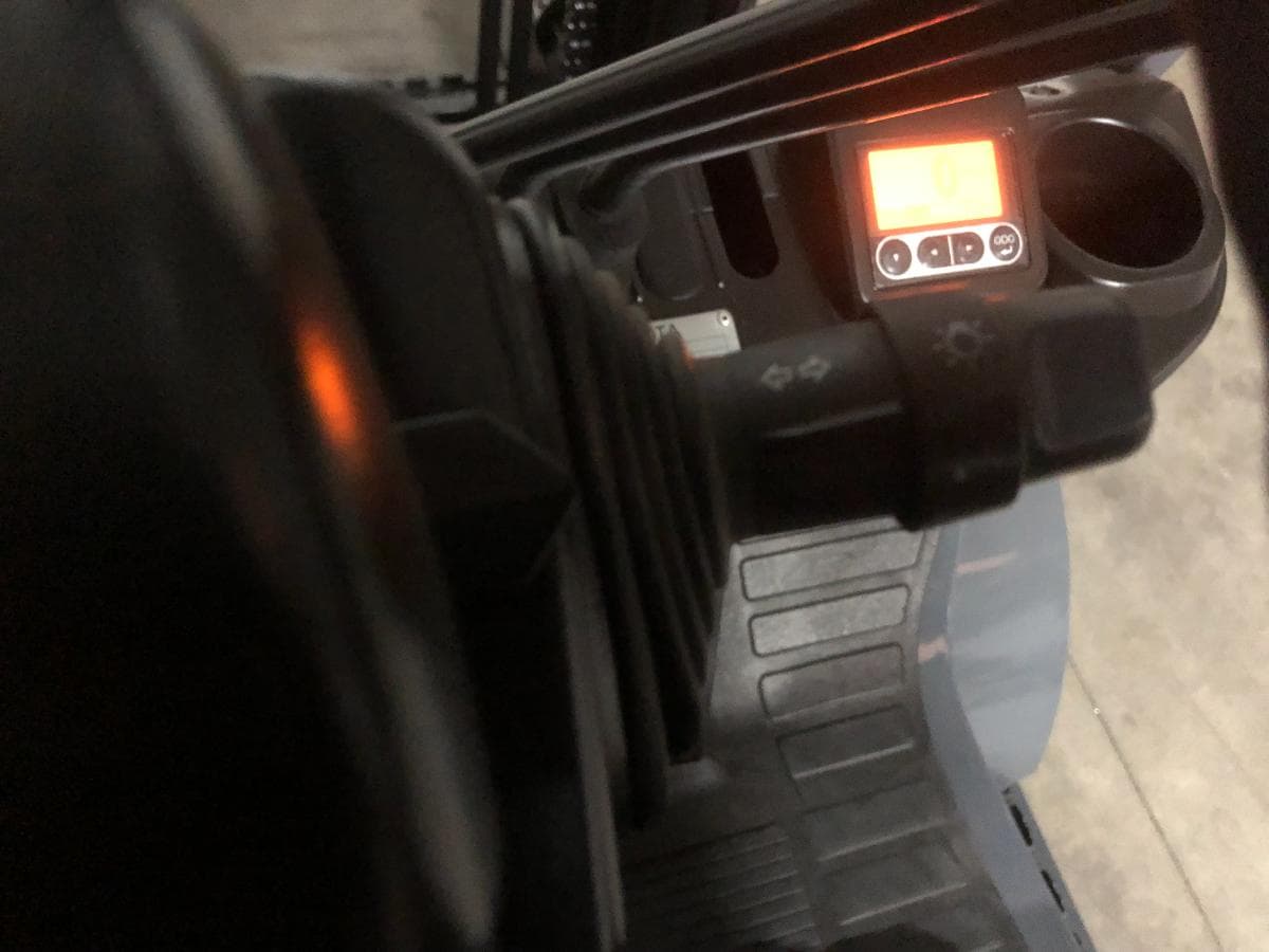 Empilhador Toyota 2500 KG · Gás — imagen 10