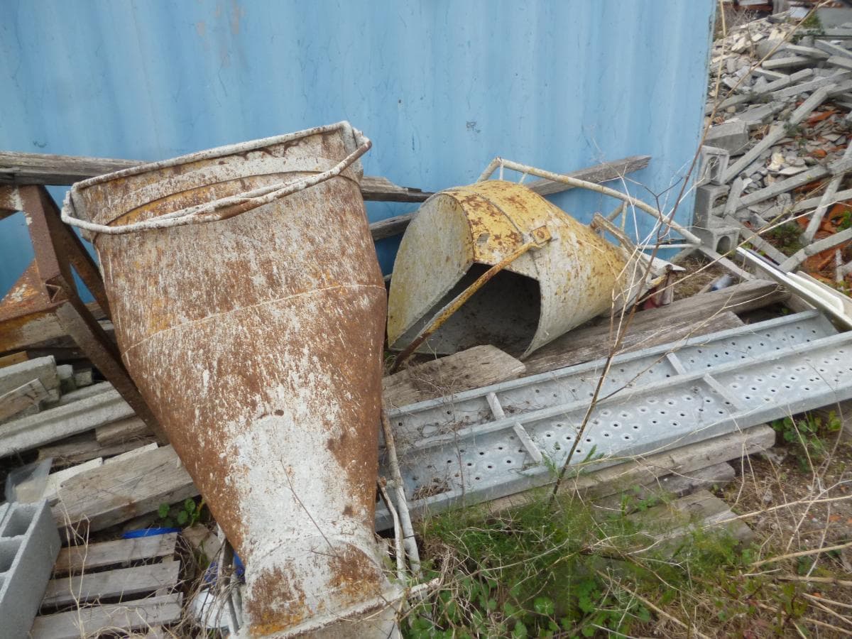 Garfos de grua e baldes — imagen 1