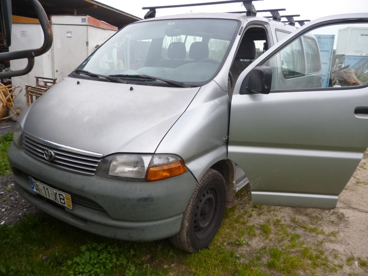 TOYOTA HIACE — imagem 1