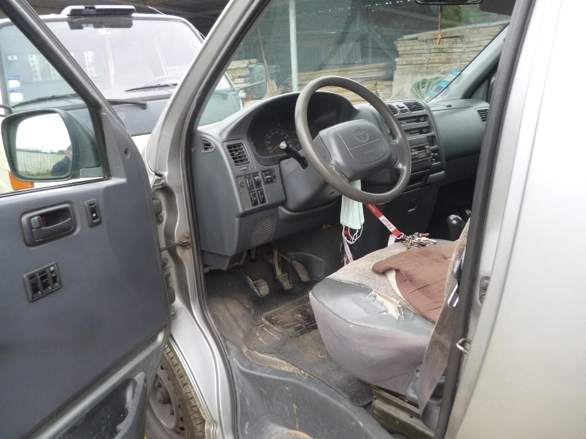 TOYOTA HIACE — imagem 5