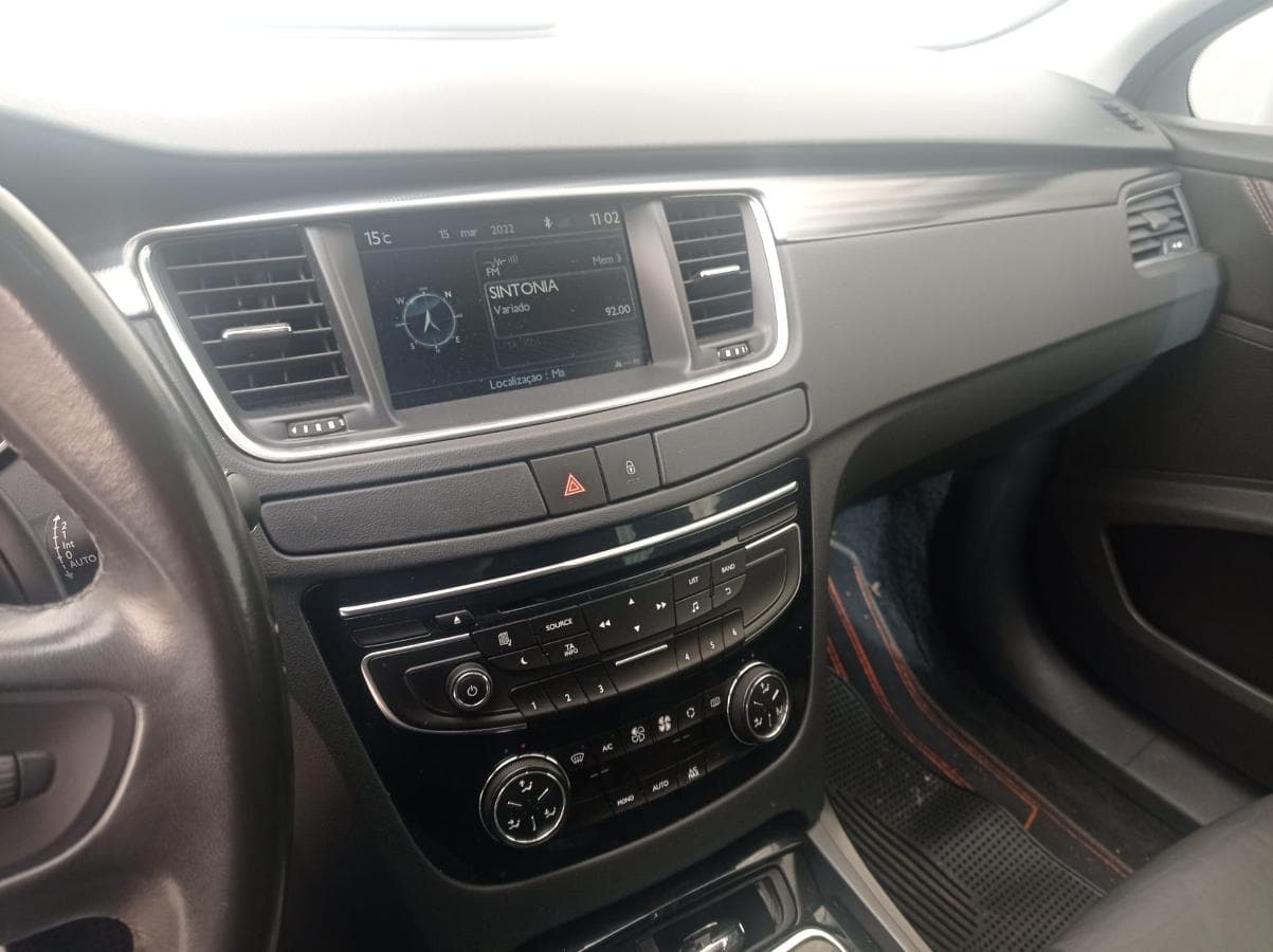 Peugeot 508 SW 2.0 HDI · Diesel/Híbrido · Ano 2013 — imagen 12