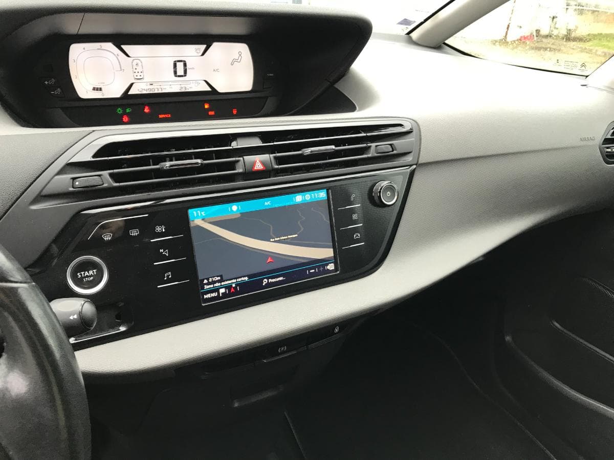 Citroën C4 Grand Picasso · Ano 2016 02-ZP-61 — imagem 18