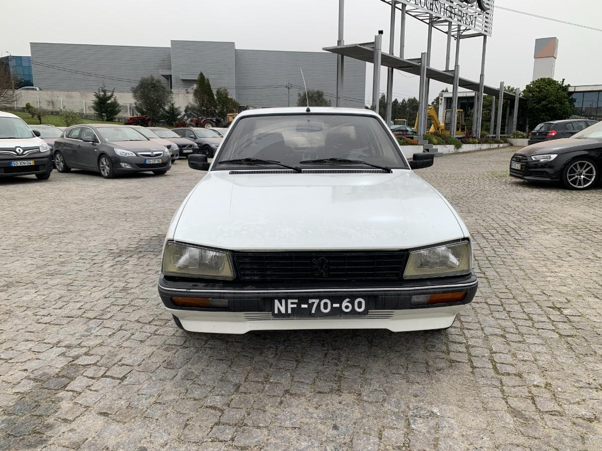Peugeot 505D · Ano 1983 — imagen 2