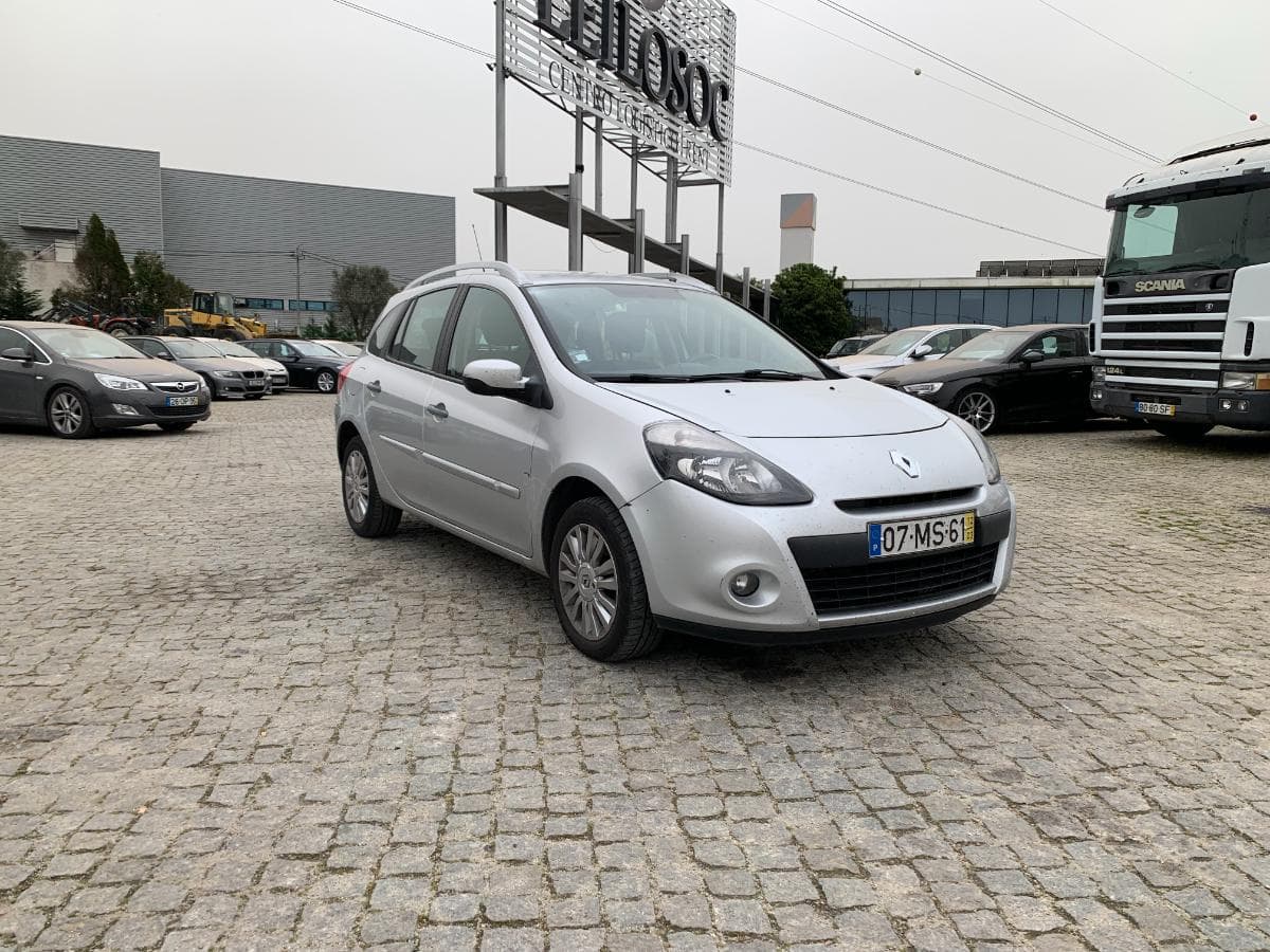 Renault Clio 1.5 DCI · Ano 2012 — imagem 1