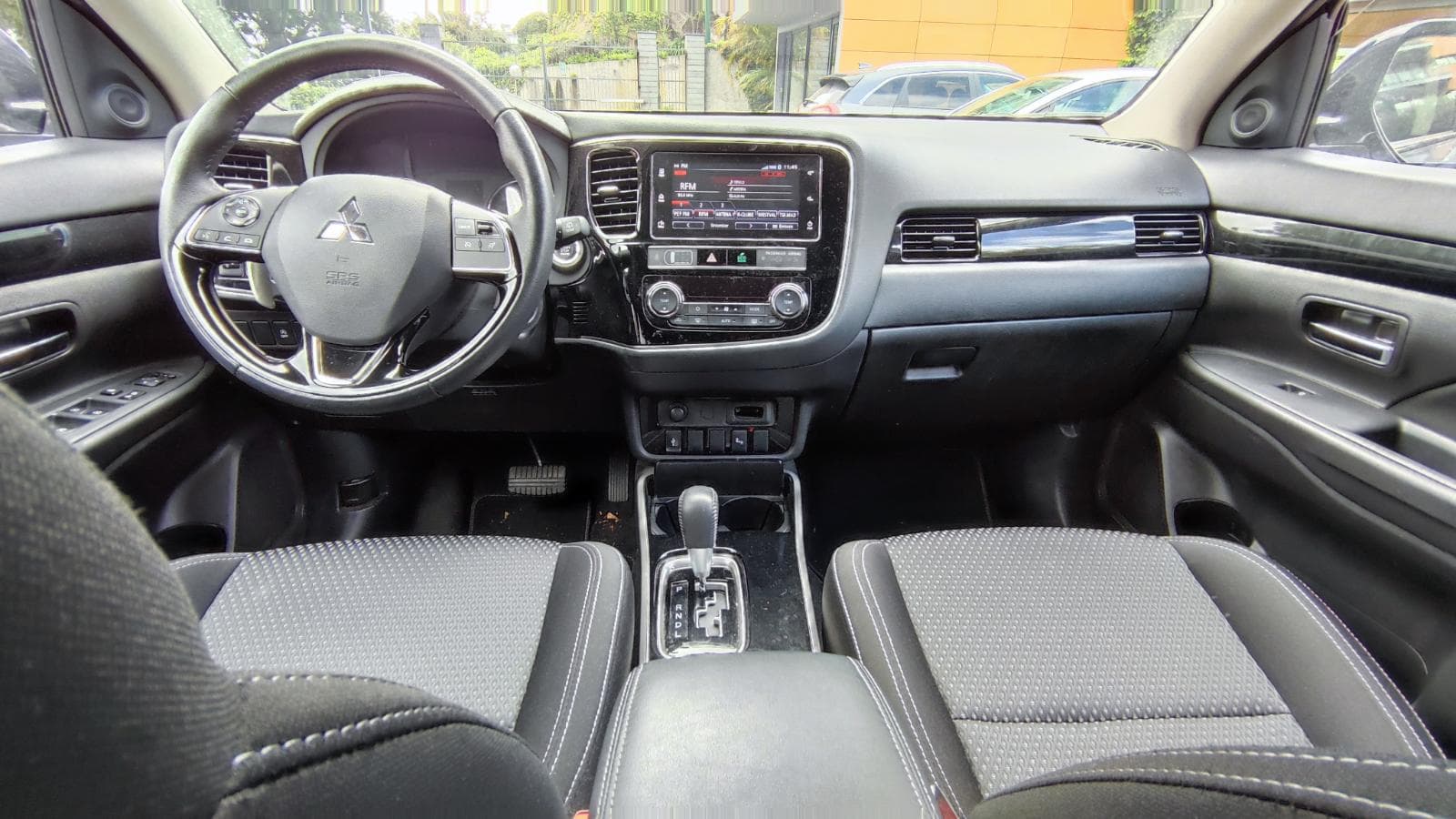 Mitsubishi Outlander III 2.0 · Ano 2019 — imagen 34