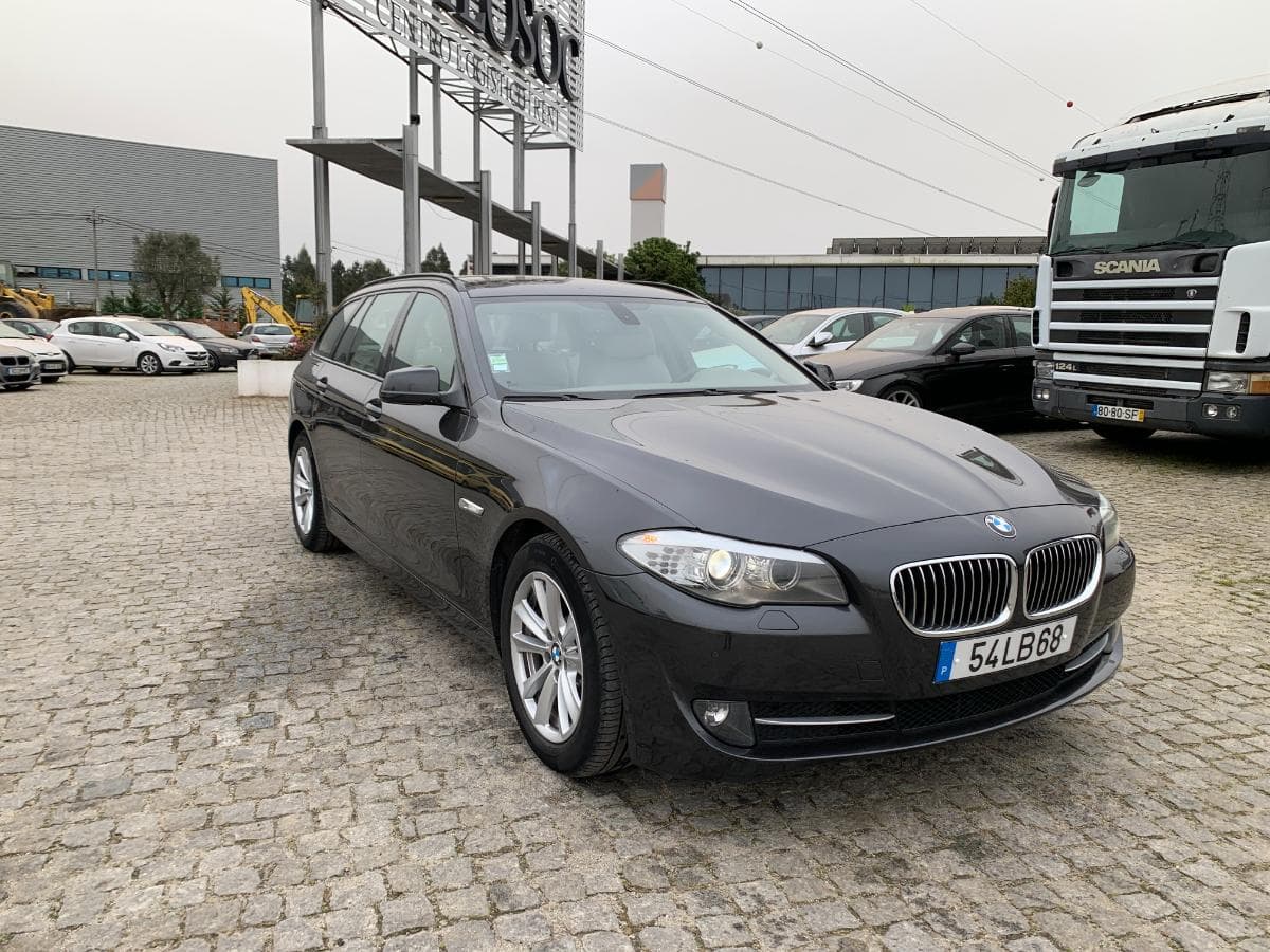 BMW 530D Touring · Ano 2010 — imagem 1