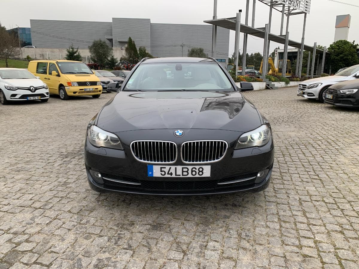 BMW 530D Touring · Ano 2010 — imagem 2