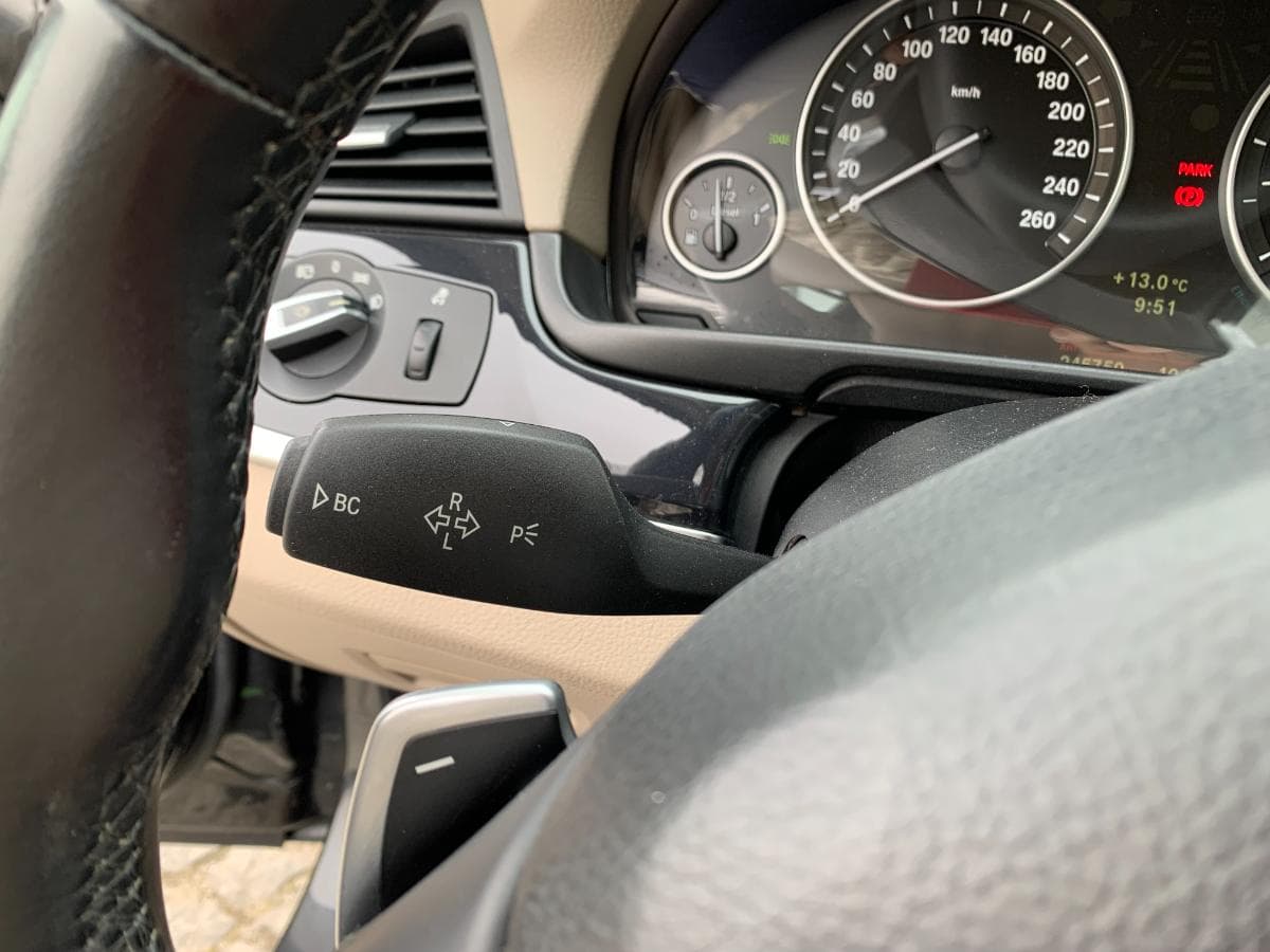 BMW 530D Touring · Ano 2010 — imagem 25