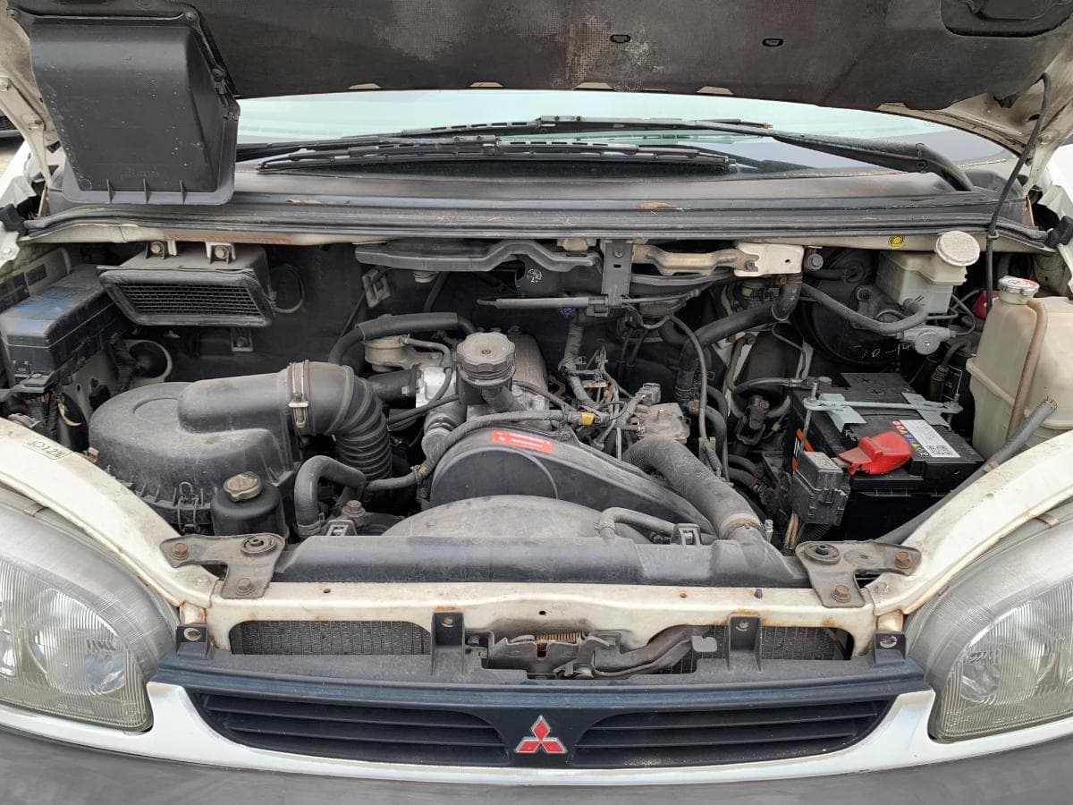 Mitsubishi L400 2500TD · Ano 1997 — image 3