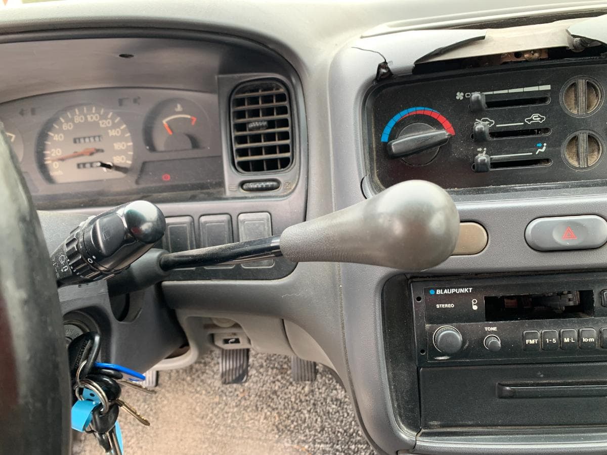 Mitsubishi L400 2500TD · Ano 1997 — image 17