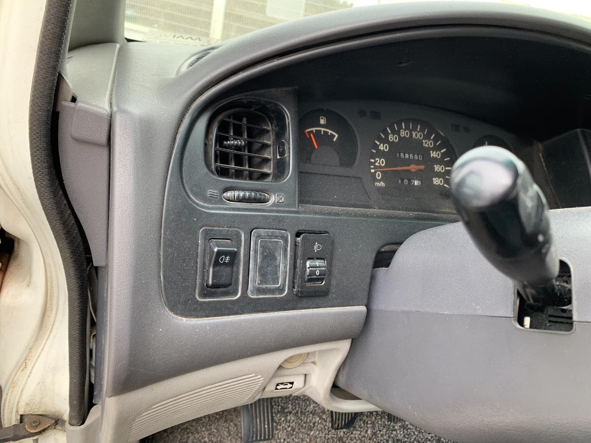 Mitsubishi L400 2500TD · Ano 1997 — image 18