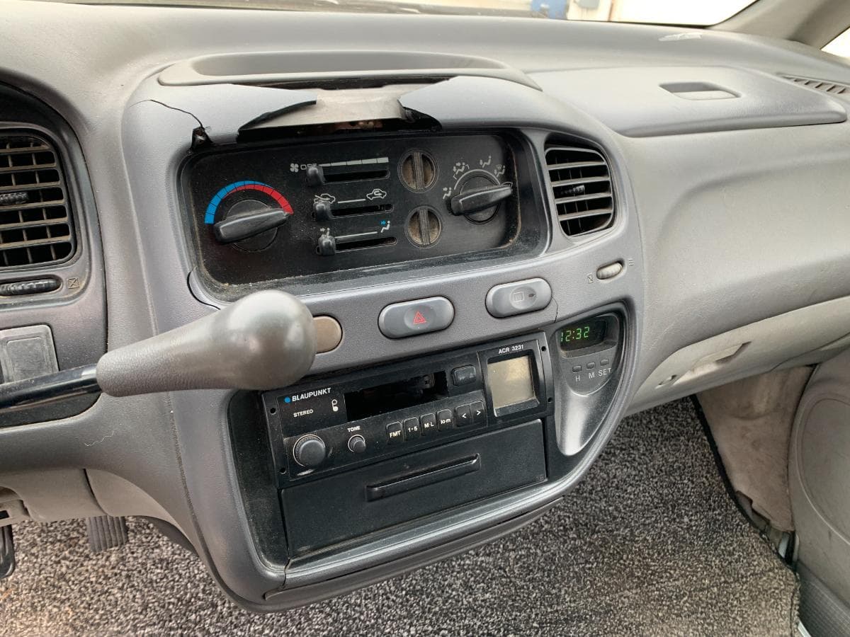 Mitsubishi L400 2500TD · Ano 1997 — image 19