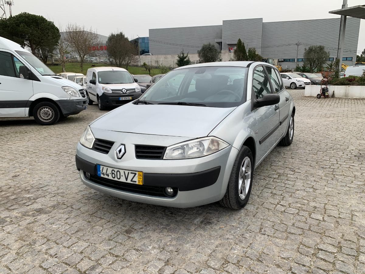 Renault Mégane 1.5 DCI · Ano 2004 — imagem 3