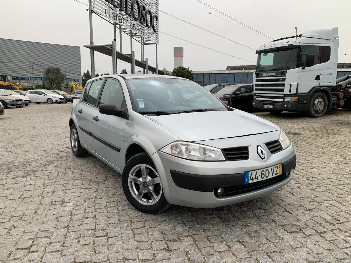 Renault Mégane 1.5 DCI · Ano 2004 — imagem 1