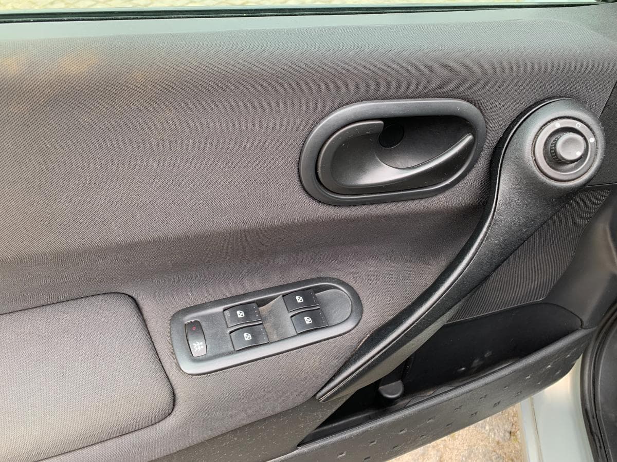 Renault Mégane 1.5 DCI · Ano 2004 — imagem 18