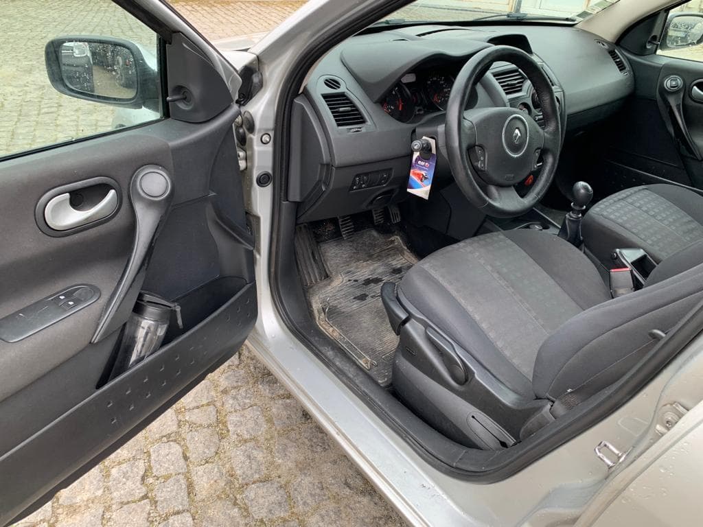 Renault Mégane 1.5 DCI · Ano 2008 — imagen 14