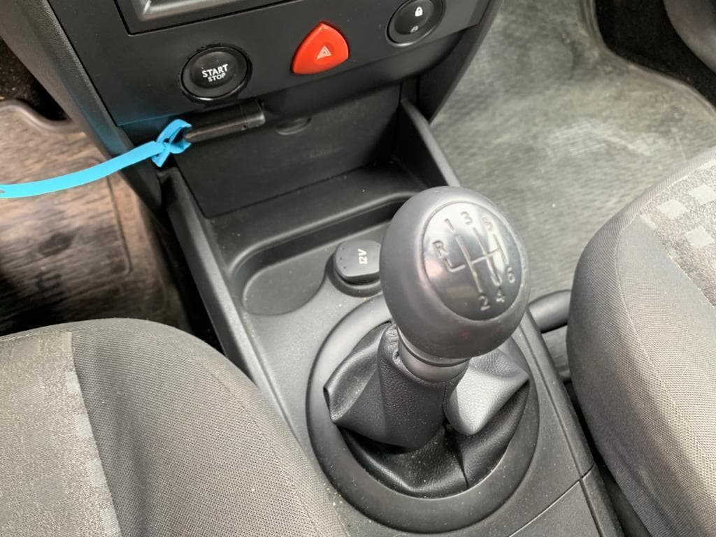 Renault Mégane 1.5 DCI · Ano 2008 — imagen 21