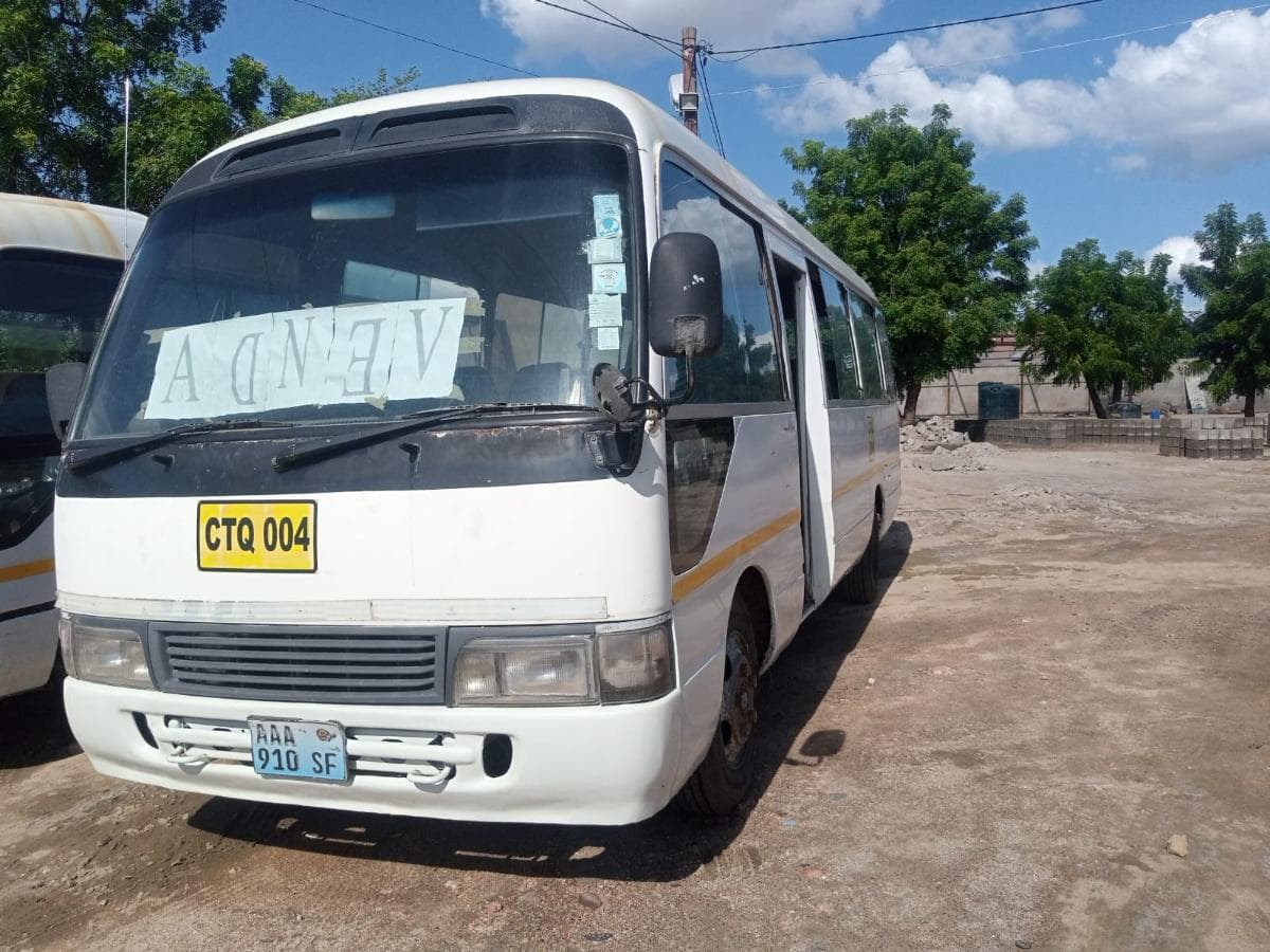 Toyota Coaster ·