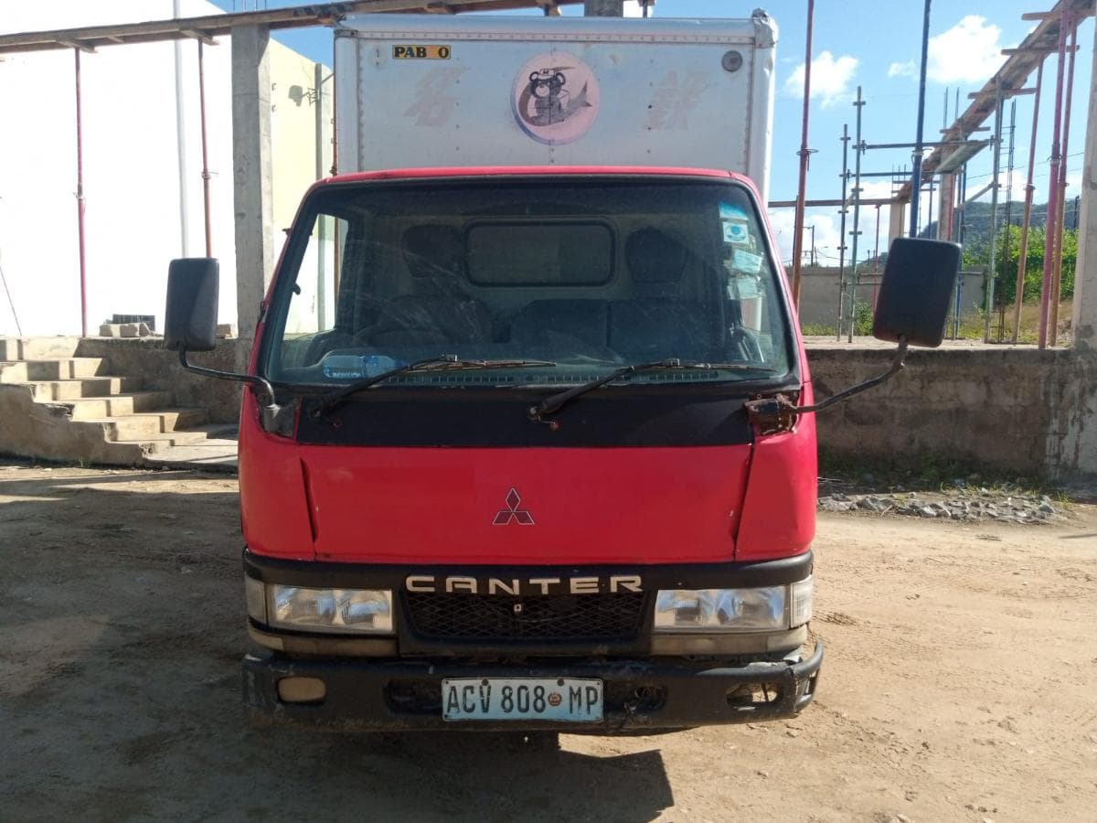 Mitsubishi Canter ·