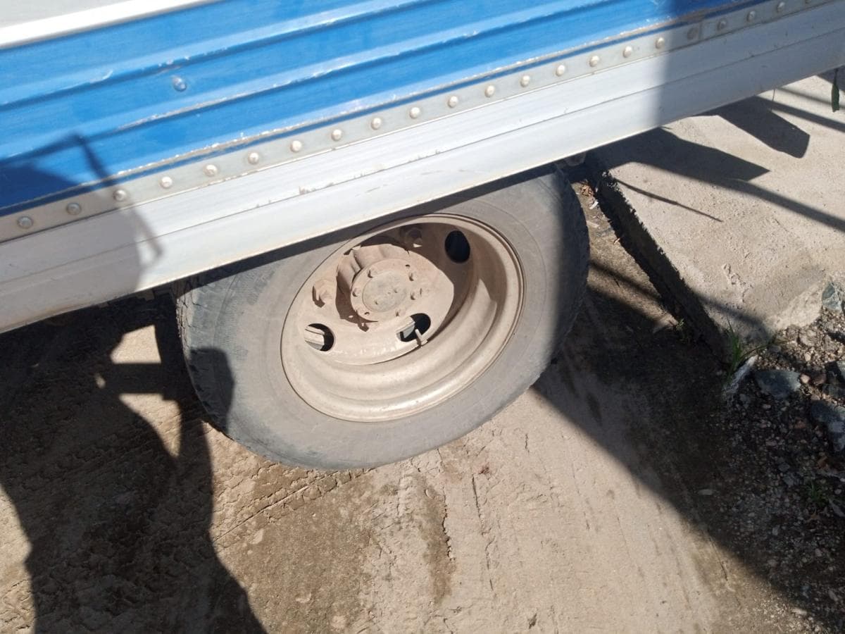 Mitsubishi Canter · — imagem 9
