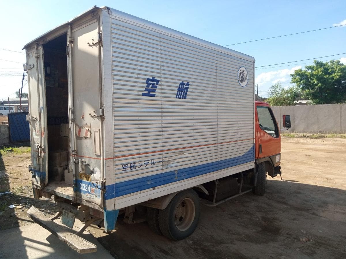 Mitsubishi Canter · — imagem 12