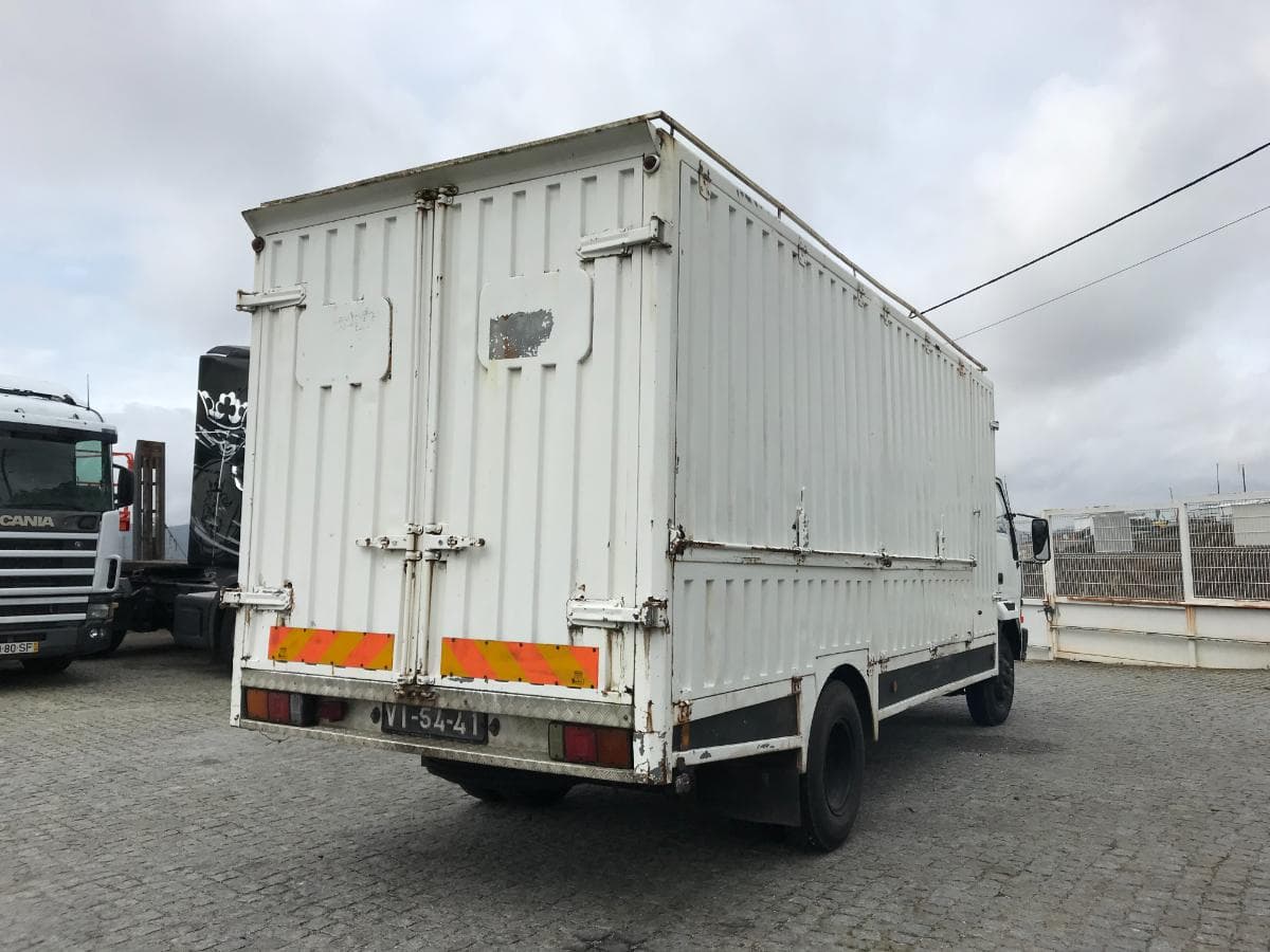 Mitsubishi Canter FH 100 · Com Porta Lateral · Ano 1990 — imagen 6