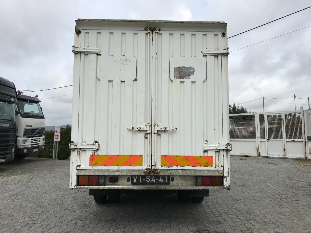 Mitsubishi Canter FH 100 · Com Porta Lateral · Ano 1990 — imagen 5