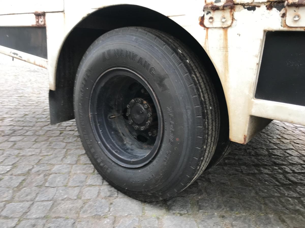 Mitsubishi Canter FH 100 · Com Porta Lateral · Ano 1990 — imagen 14
