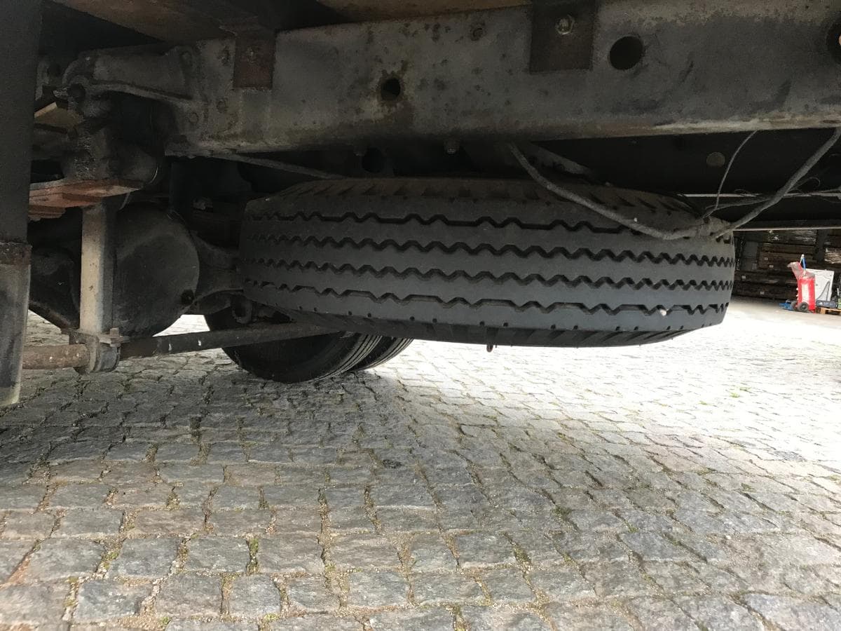 Mitsubishi Canter FH 100 · Com Porta Lateral · Ano 1990 — imagen 13