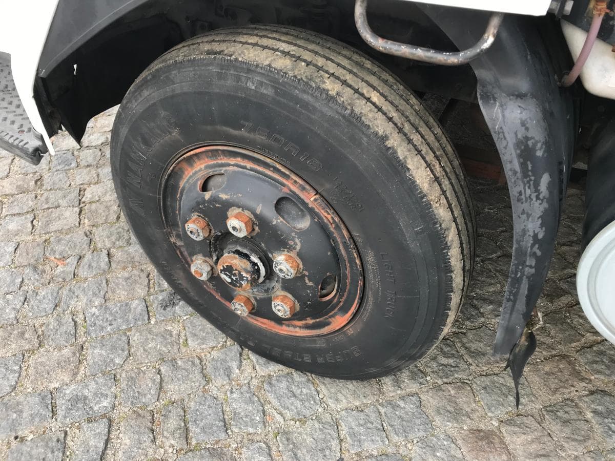 Mitsubishi Canter FH 100 · Com Porta Lateral · Ano 1990 — imagen 16