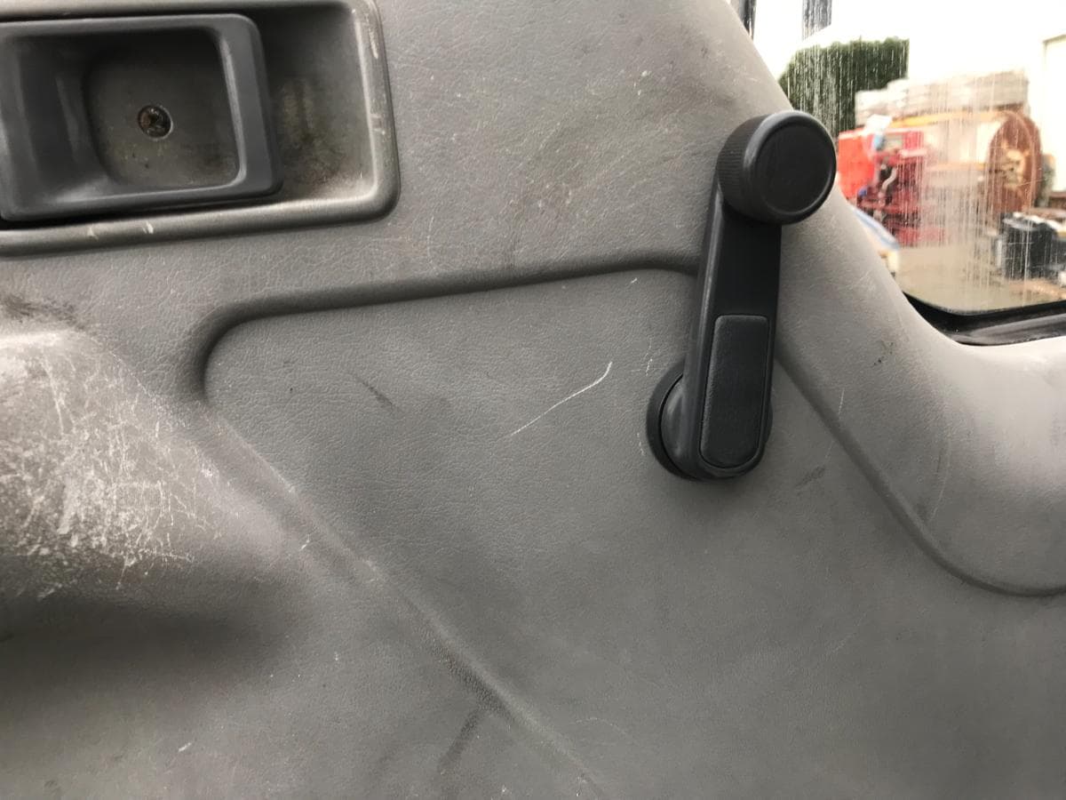 Mitsubishi Canter FH 100 · Com Porta Lateral · Ano 1990 — imagen 19