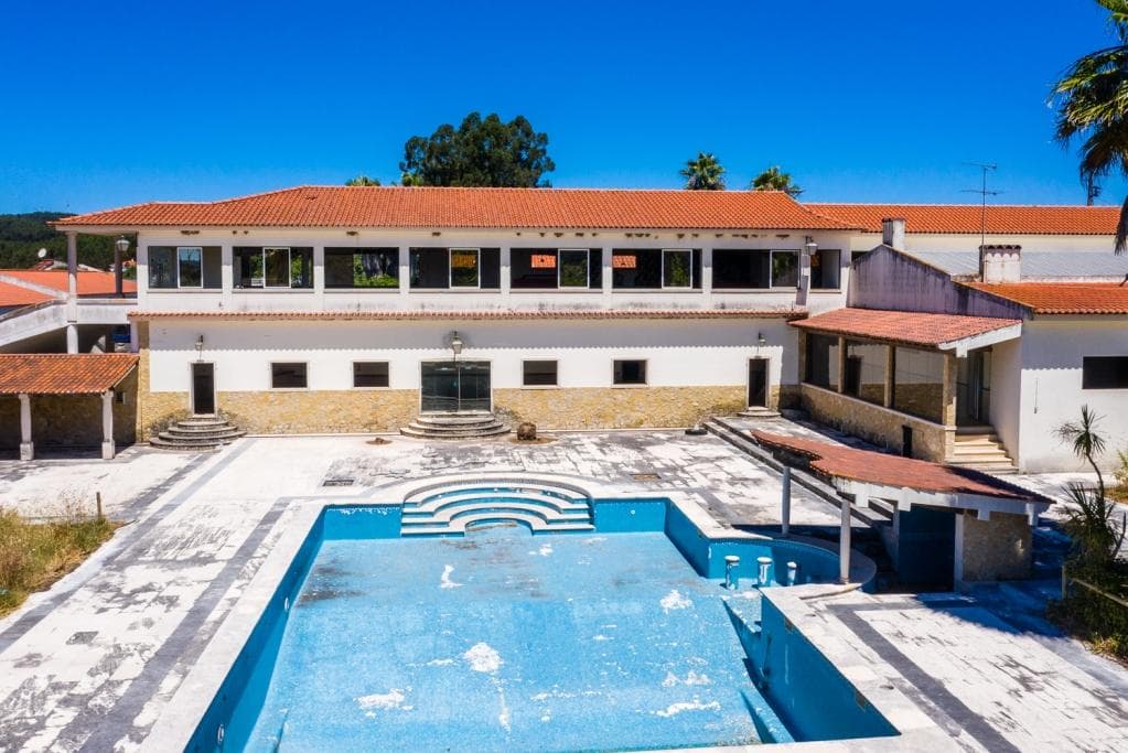 Hotel · Rio Maior, Santarém — imagem 1
