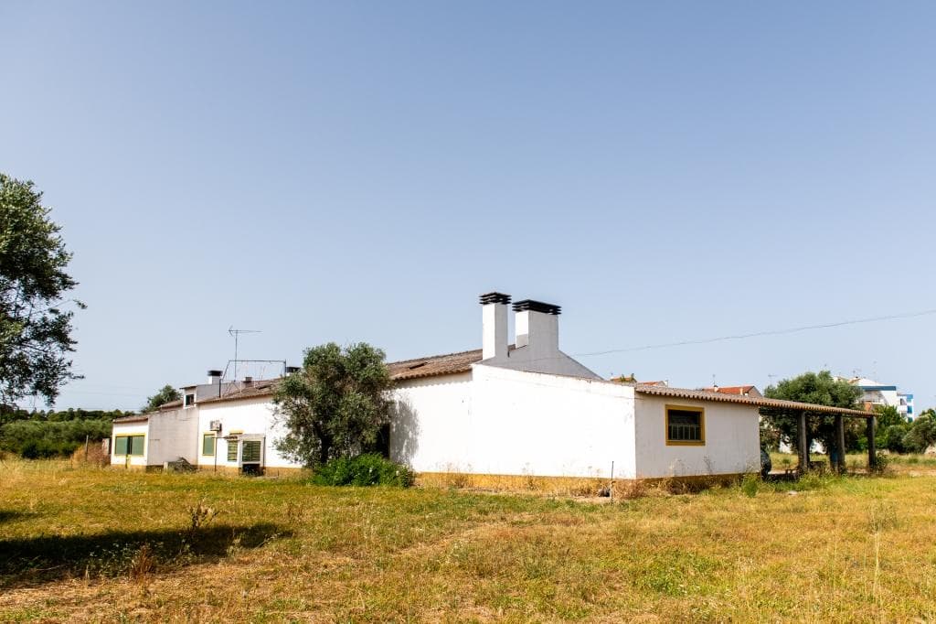 Moradia V3 (Reabilitação) · Abrantes, Santarém — image 4