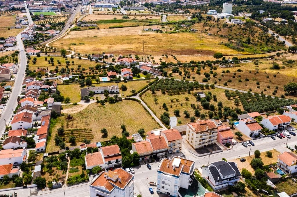 Moradia V3 (Reabilitação) · Abrantes, Santarém — image 29