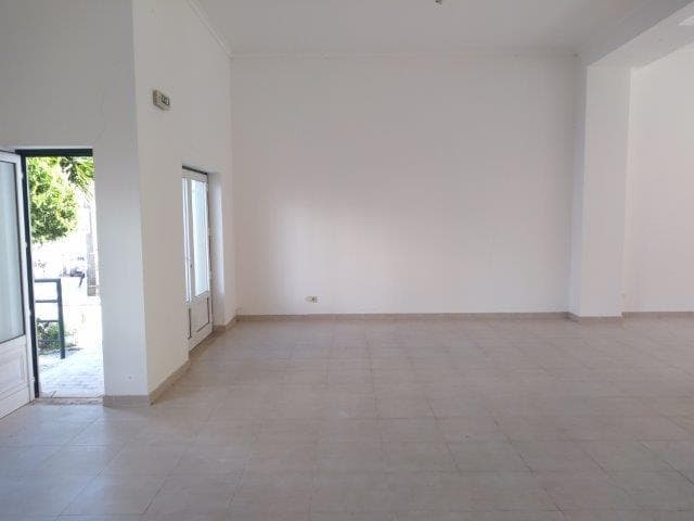 Loja · Porto de Mós — imagen 7