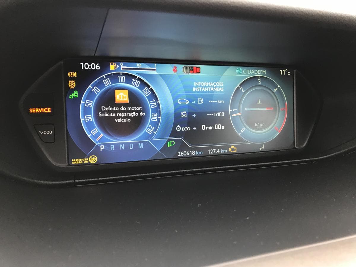Citroën C4 Grand Picasso 1.6BlueHDI · Ano 2016 — imagem 26
