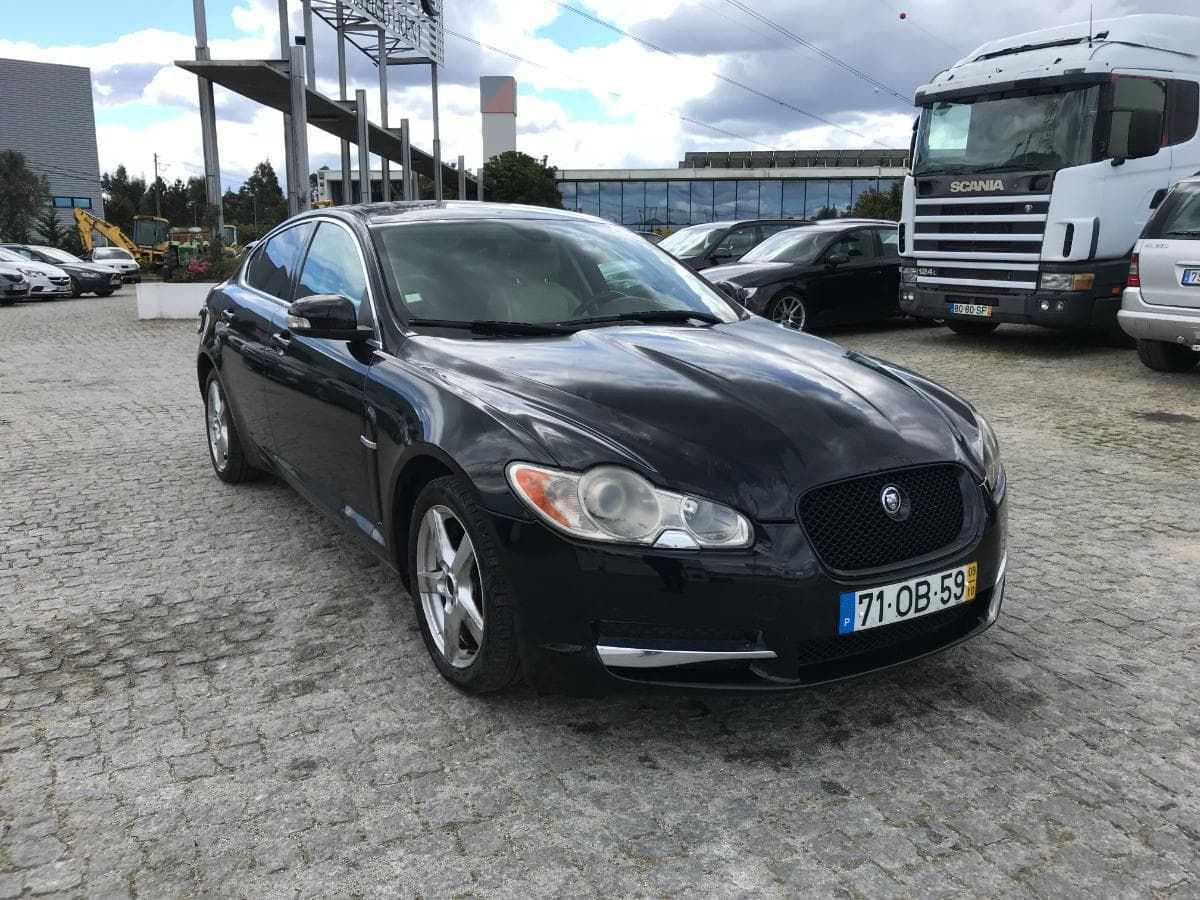 Jaguar XF 2.7D · Ano 2009 — image 1