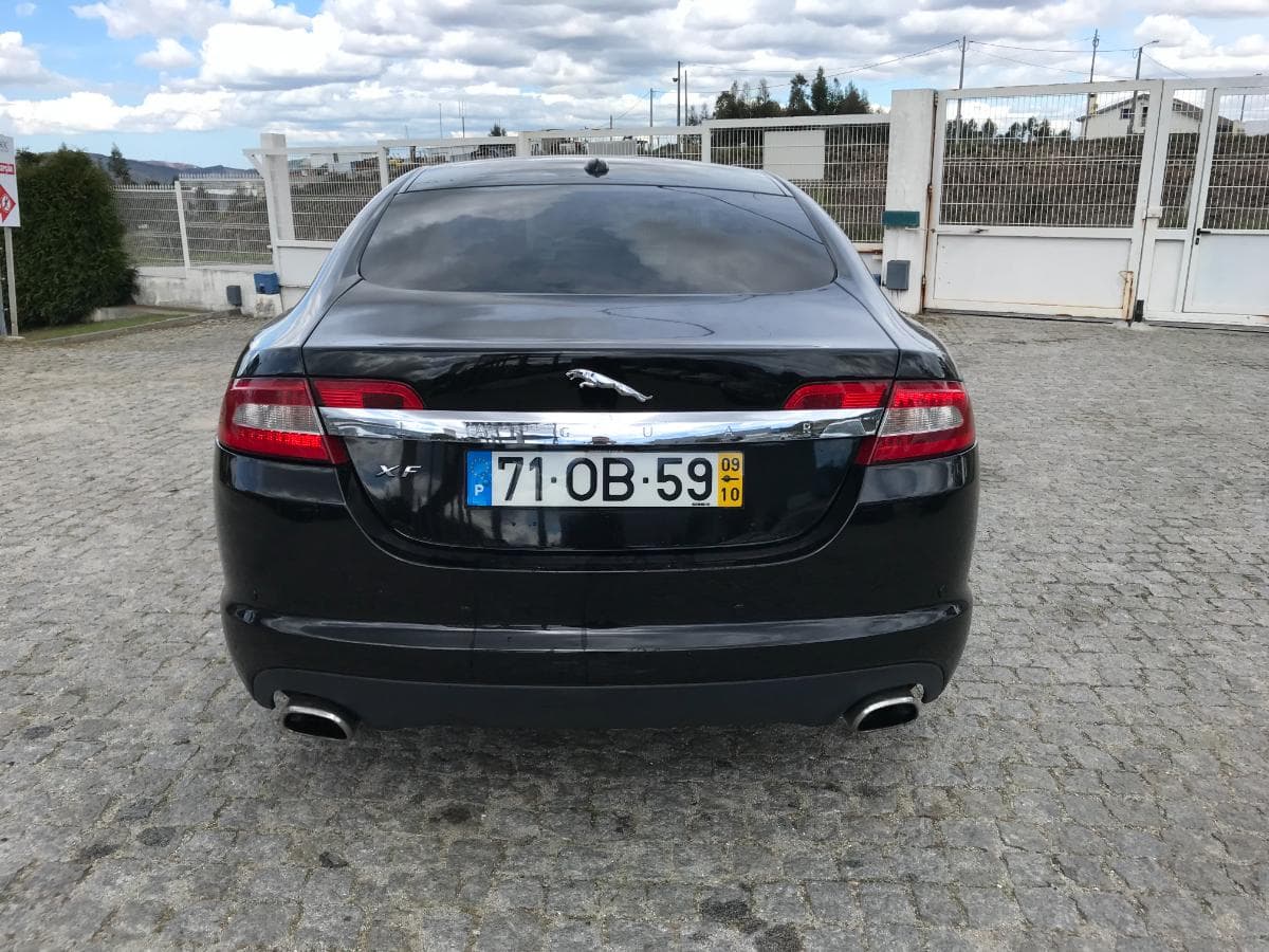 Jaguar XF 2.7D · Ano 2009 — image 6