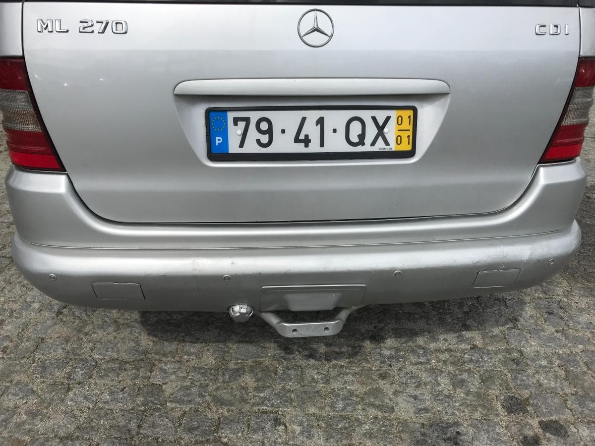 Mercedes-Benz ML 270 CDI · Ano 2001 — image 8