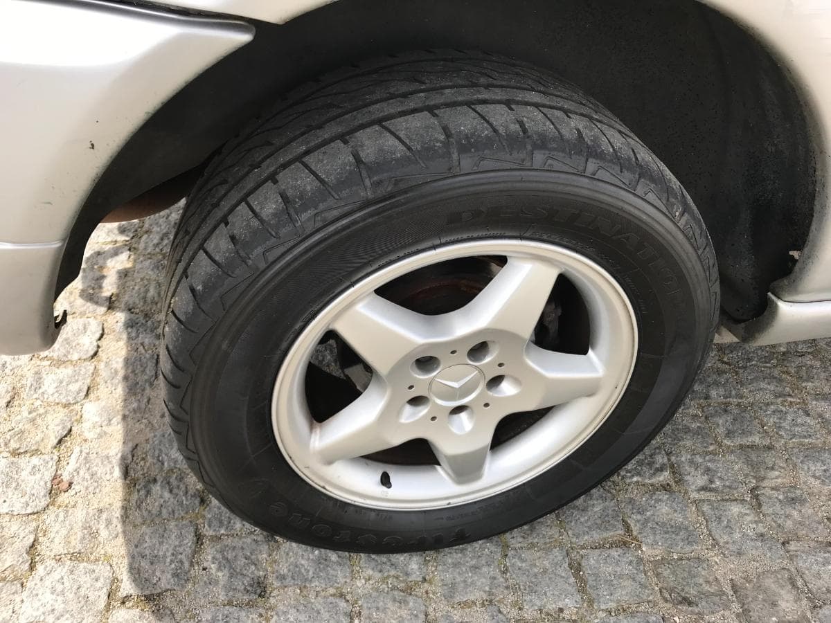 Mercedes-Benz ML 270 CDI · Ano 2001 — image 18