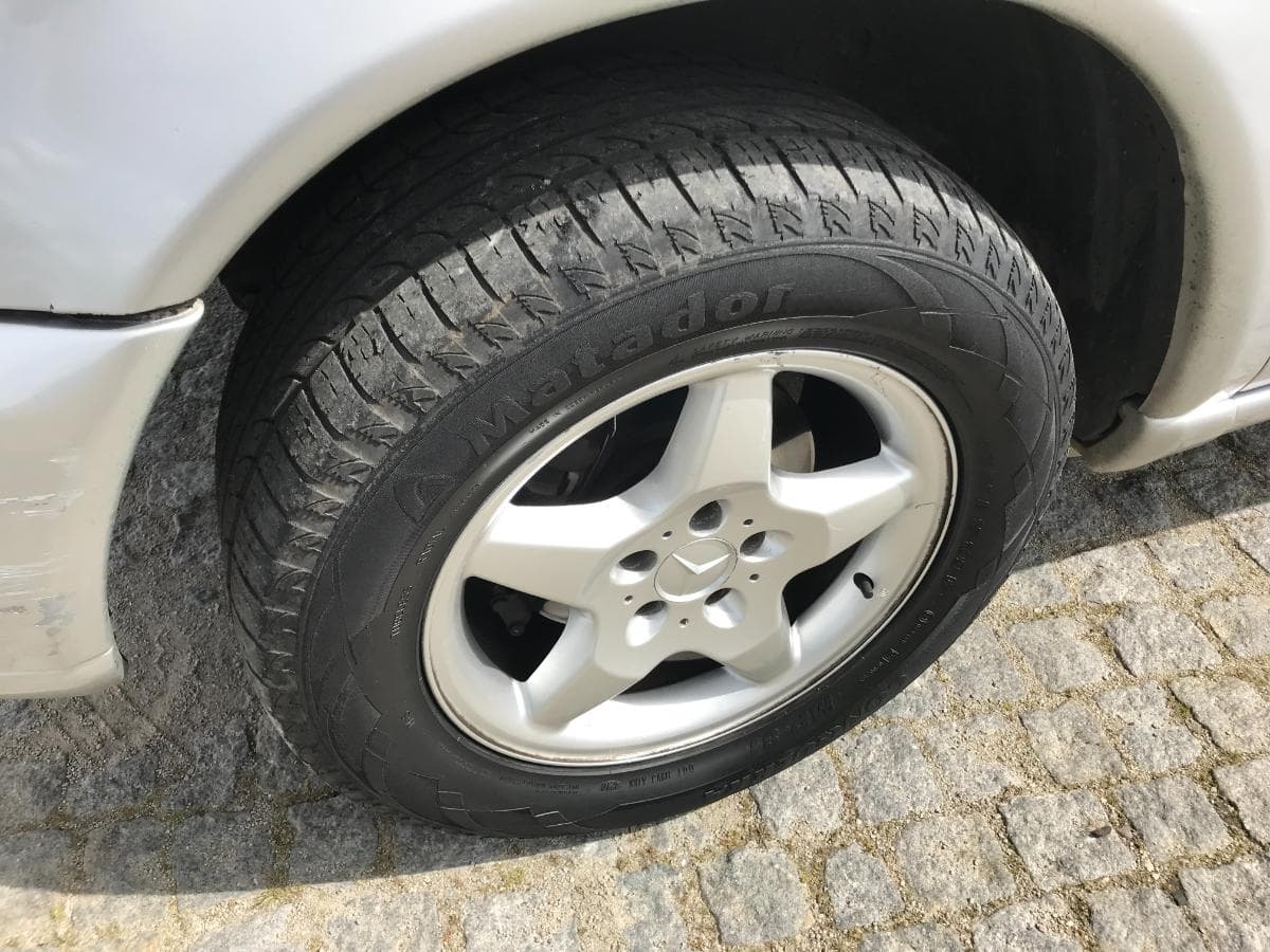 Mercedes-Benz ML 270 CDI · Ano 2001 — image 19