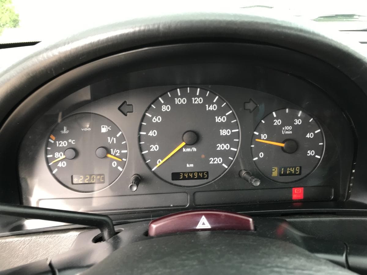 Mercedes-Benz ML 270 CDI · Ano 2001 — image 22