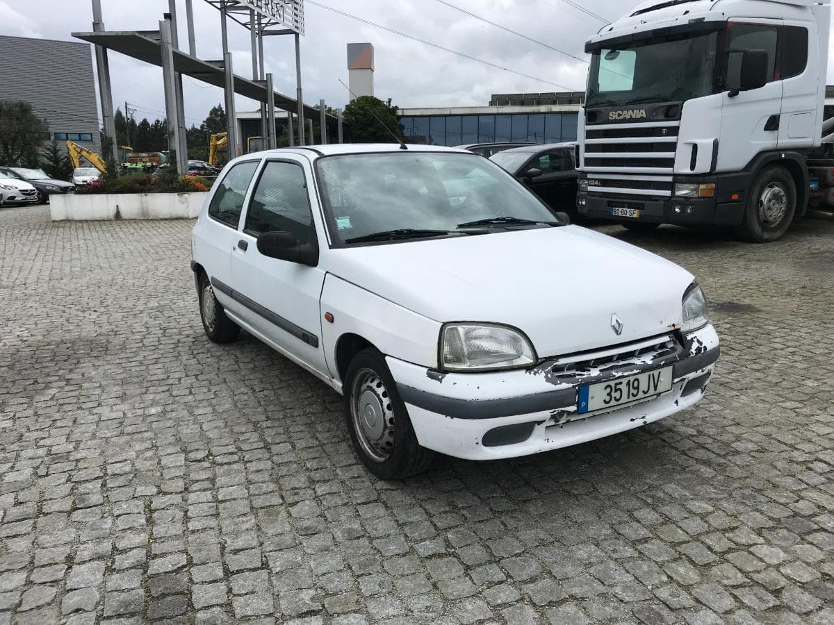 Renault Clio 1.9 D · Ano 1998 — imagen 1