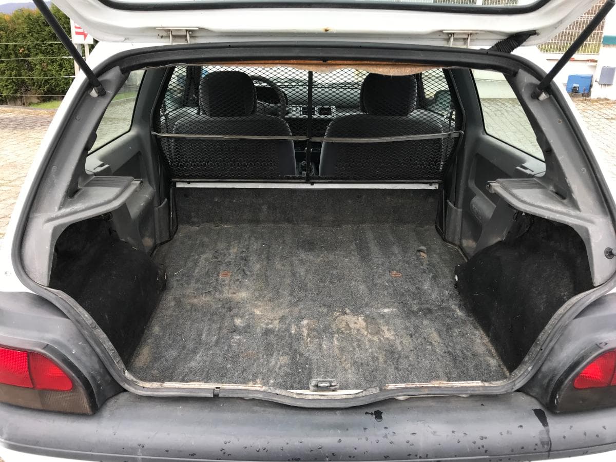 Renault Clio 1.9 D · Ano 1998 — imagen 8
