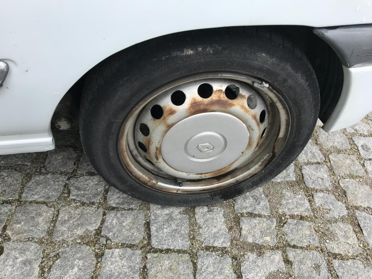 Renault Clio 1.9 D · Ano 1998 — imagen 15