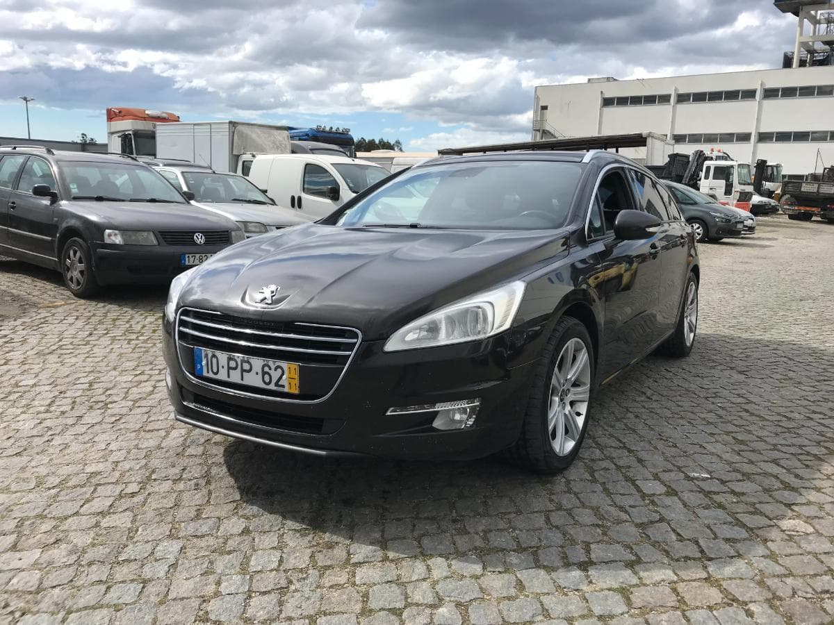Peugeot 508 SW 1.6HDI · Ano 2011 — imagem 3