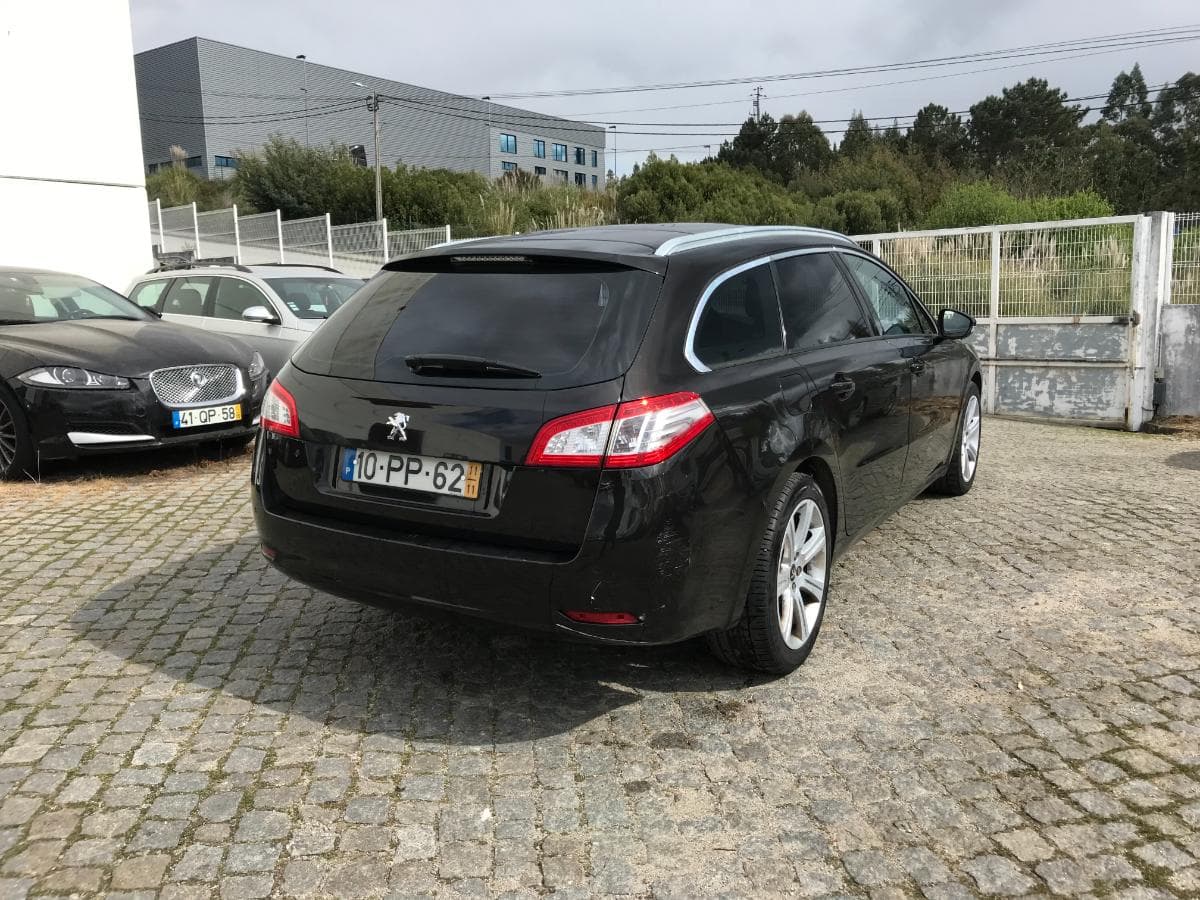 Peugeot 508 SW 1.6HDI · Ano 2011 — imagem 6