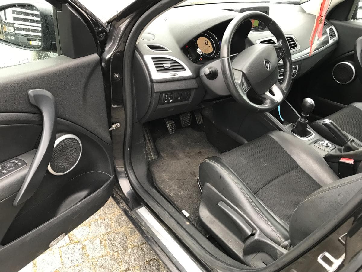 Renault Mégane 1.5DCI · Ano 2010 — imagem 19