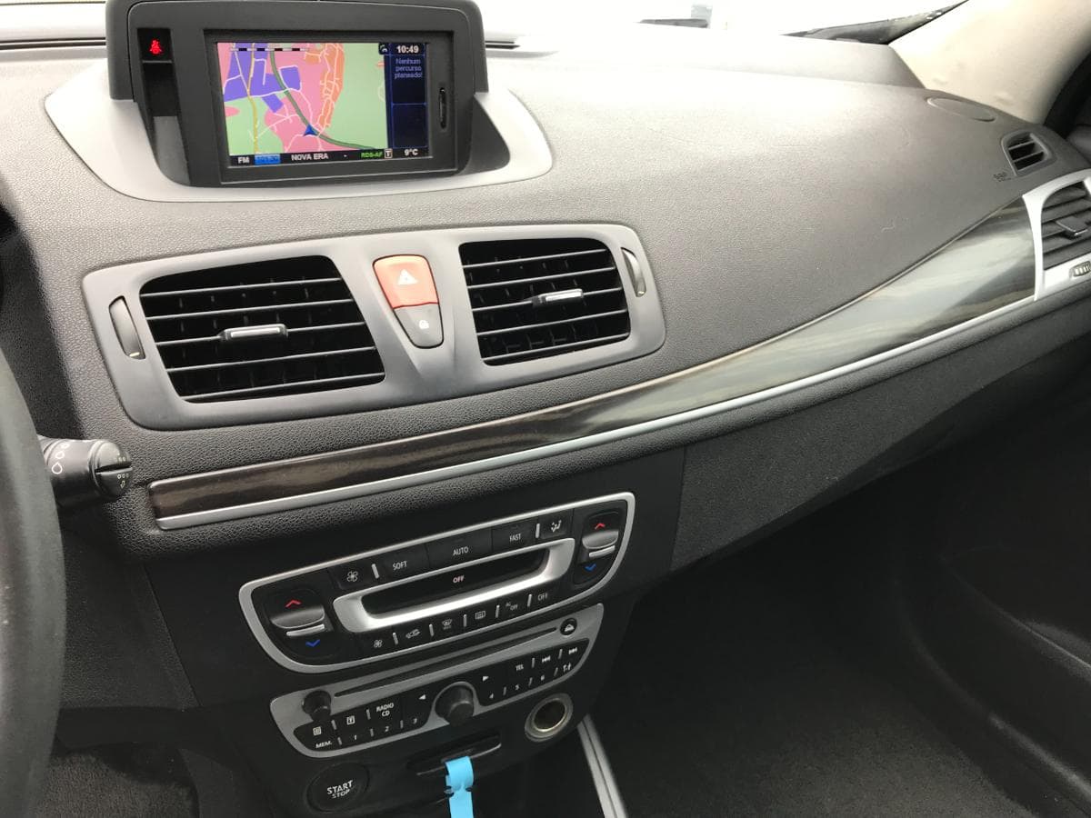 Renault Mégane 1.5DCI · Ano 2010 — imagem 22